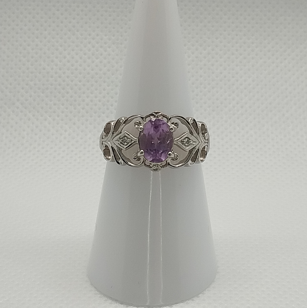 925 Sterling Silver Amythest Ring 💍